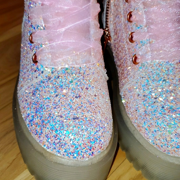 🦄 NWOB Fairy Dust Sparkle YRU Sneakers 💕 - Picture 6 of 6